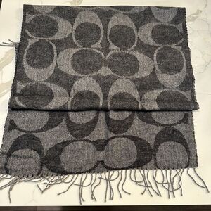 Coach Signature C Muffler Scarf